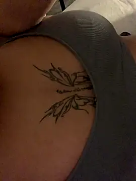 Snapshot of mariabootyyy chatting on September 18, 5:26 pm mariabootyyy online show from September 18, 5:26 pm