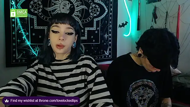 Snapshot of lovelockedlips chatting on November 9, 6:39 pm lovelockedlips online show from November 9, 6:39 pm