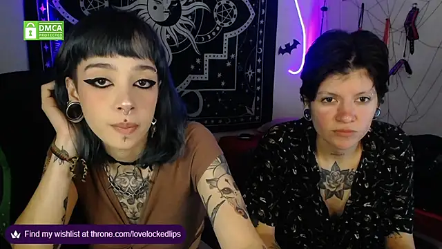 Snapshot of lovelockedlips chatting on November 12, 12:55 am lovelockedlips online show from November 12, 12:55 am