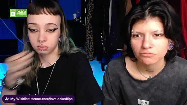lovelockedlips online show from June 6, 12:43 pm