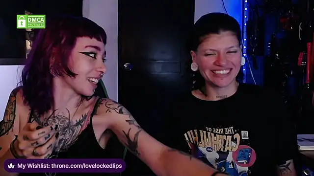 lovelockedlips online show from July 19, 5:38 pm
