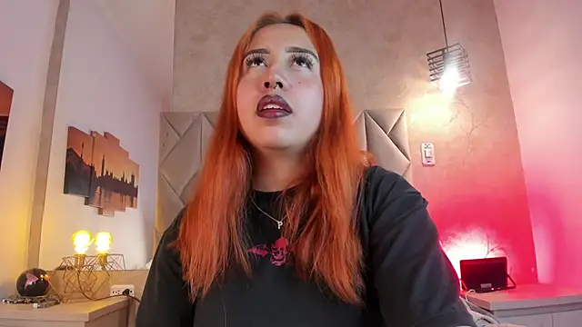 Snapshot of kailinmoonx chatting on May 22, 12:44 pm kailinmoonx online show from May 22, 12:44 pm