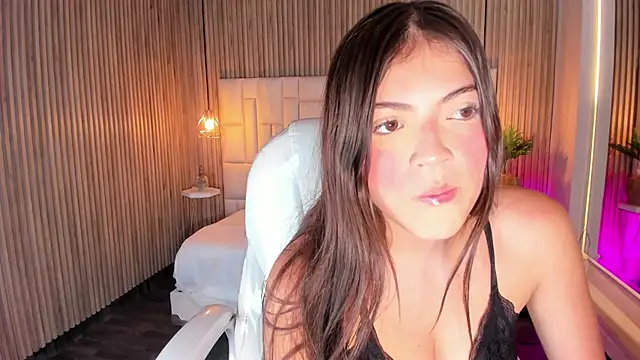 Snapshot of DulceVela_ chatting on October 6, 10:40 pm DulceVela online show from October 6, 10:40 pm