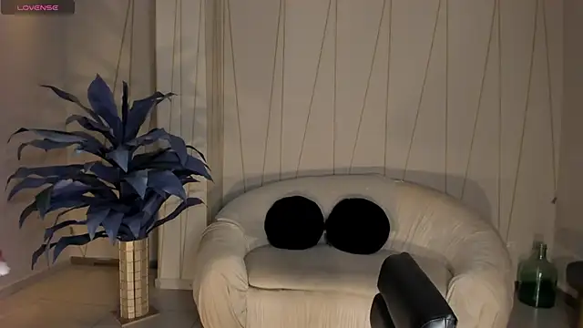 Snapshot of AmaliaCrus chatting on October 31, 8:32 pm AmaliaCrus online show from October 31, 8:32 pm