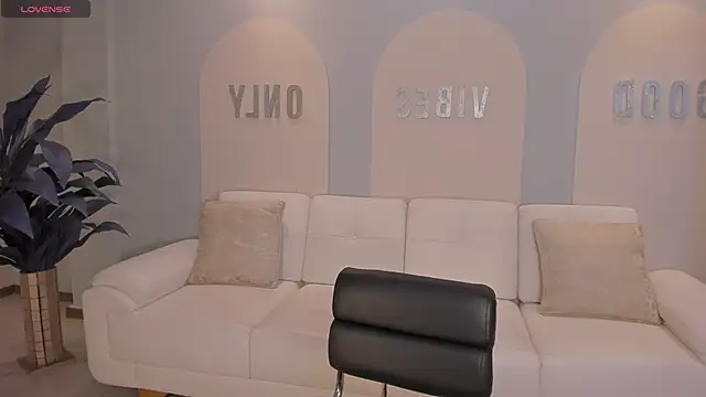 Snapshot of AmaliaCrus chatting on November 13, 7:57 pm AmaliaCrus online show from November 13, 7:57 pm