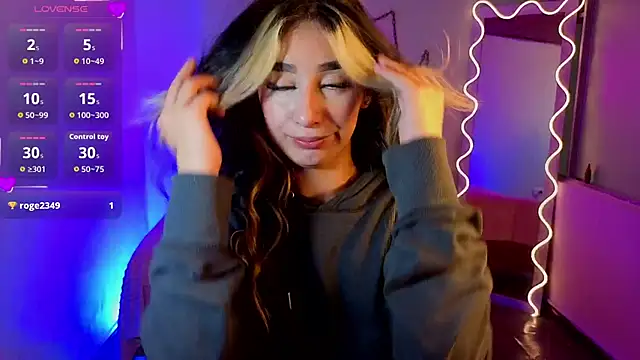 Malory tay1 online show from October 23, 7:23 pm