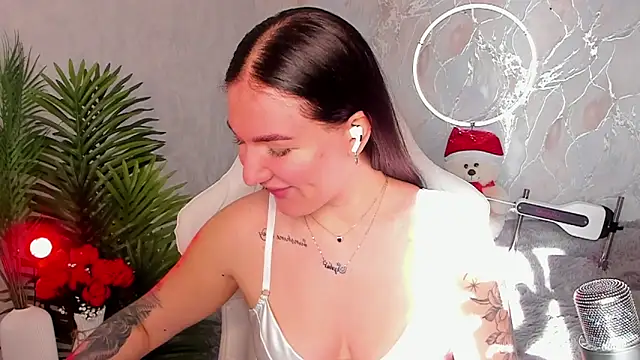 Snapshot of babyisperfect chatting on February 27, 4:01 am babyisperfect online show from February 27, 4:01 am