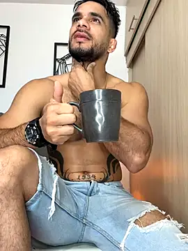 Maximiliano ford online show from December 16, 11:04 am