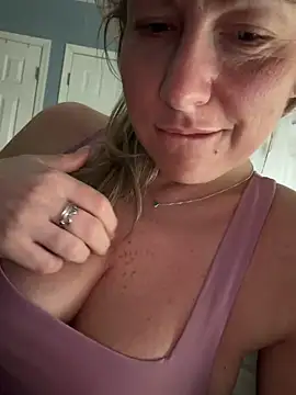 LittleMsMILF online show from March 15, 6:03 pm