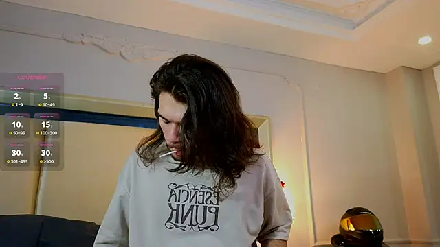 FreyrVik online show from September 19, 7:58 pm