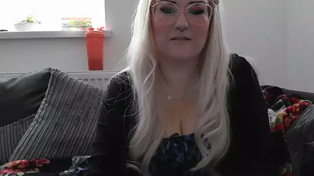 Sizzling Indie36 online show from September 23, 9:12 am