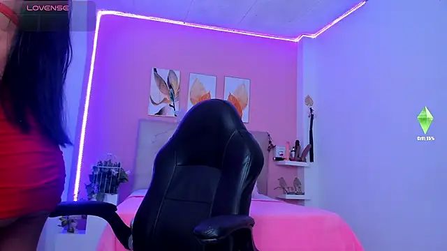 Molly h0t online show from November 27, 12:18 pm