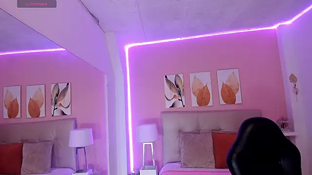 Molly h0t online show from March 16, 12:20 pm