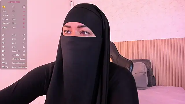 Layla arabelle online show from July 14, 8:36 pm