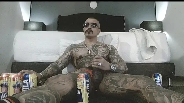 danilog515 online show from October 6, 3:04 am