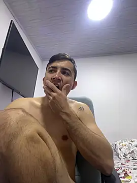 pareja curiosa19 online show from January 16, 2:15 am