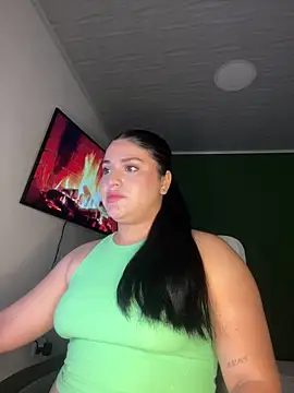 Snapshot of pareja_curiosa19 chatting on June 15, 12:13 am pareja curiosa19 online show from June 15, 12:13 am