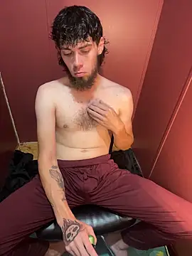 Snapshot of bwcizThrobbing chatting on October 29, 8:38 am bwcizThrobbing online show from October 29, 8:38 am