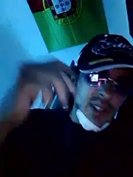 Snapshot of Jackclanders chatting on May 20, 12:17 am Jackclanders online show from May 20, 12:17 am