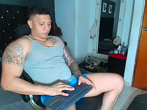 ethan dalton  online show from October 21, 3:29 am