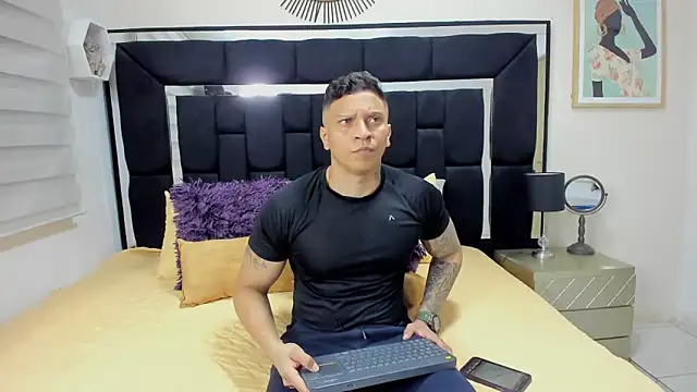 Snapshot of ethan_dalton_ chatting on May 8, 3:34 am ethan dalton online show from May 8, 3:34 am