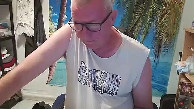JamesBauer online show from June 13, 4:43 am