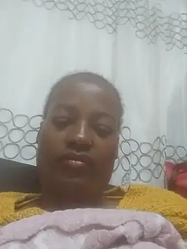 Snapshot of sexylira chatting on June 16, 3:47 pm sexylira online show from June 16, 3:47 pm