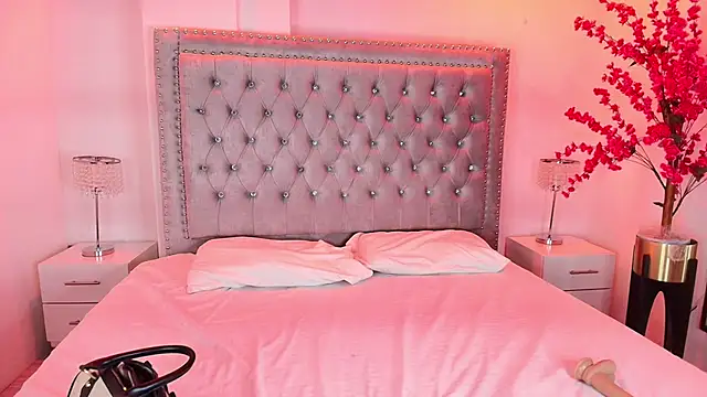 Snapshot of Lia_adamsss chatting on November 6, 3:29 am Lia adamsss online show from November 6, 3:29 am