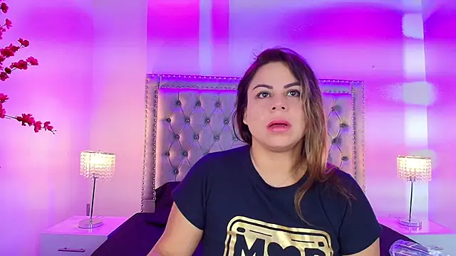 Snapshot of Lia_adamsss chatting on November 16, 3:45 am Lia adamsss online show from November 16, 3:45 am