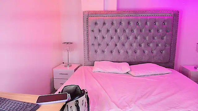 Snapshot of Lia_adamsss chatting on December 17, 12:49 am Lia adamsss online show from December 17, 12:49 am