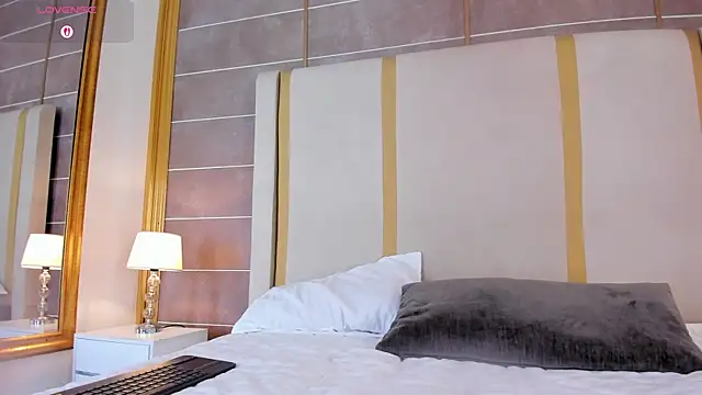 laurencarter1 online show from July 5, 4:19 am