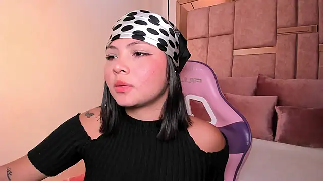 abby roux online show from February 5, 3:22 am