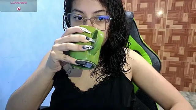 Snapshot of Mabbaldama chatting on September 17, 11:56 am Mabbaldama online show from September 17, 11:56 am