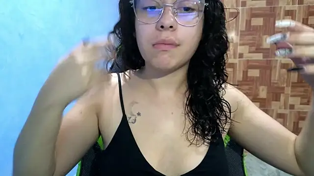 Snapshot of Mabbaldama chatting on September 25, 10:19 am Mabbaldama online show from September 25, 10:19 am