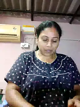 Snapshot of JENNIFERtamil chatting on March 18, 7:55 am JENNIFERtamil online show from March 18, 7:55 am