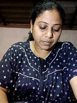 Snapshot of JENNIFERtamil chatting on April 8, 7:41 am JENNIFERtamil online show from April 8, 7:41 am