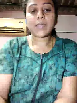 Snapshot of JENNIFERtamil chatting on April 14, 7:36 am JENNIFERtamil online show from April 14, 7:36 am