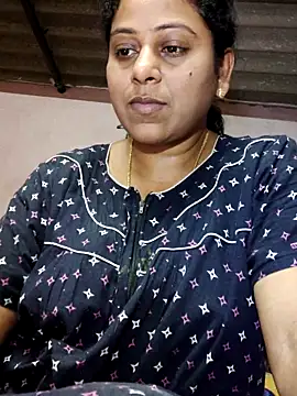 Snapshot of JENNIFERtamil chatting on April 22, 7:44 am JENNIFERtamil online show from April 22, 7:44 am