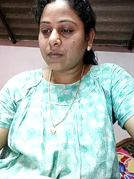 Snapshot of JENNIFERtamil chatting on April 23, 7:41 am JENNIFERtamil online show from April 23, 7:41 am
