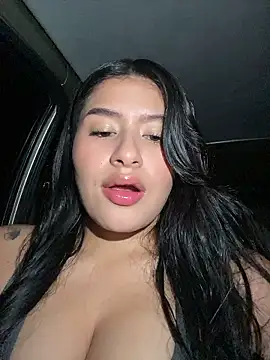 andrea gomes  online show from January 10, 9:11 am