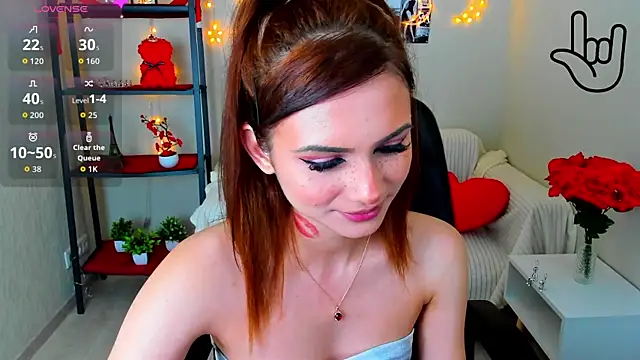 Snapshot of Kitti__ chatting on July 23, 1:19 am Kitti online show from July 23, 1:19 am