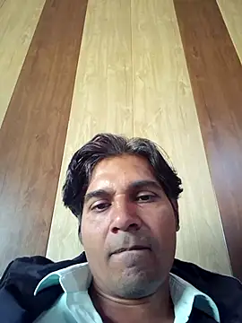 johnny8731 online show from November 9, 6:33 am