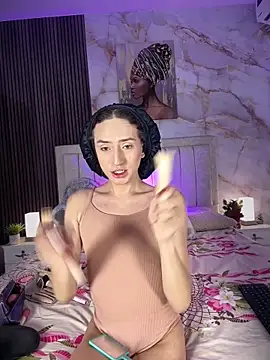 peachandtyron  online show from June 12, 6:51 pm