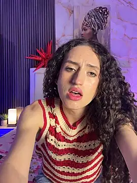 peachandtyron  online show from July 31, 3:17 am
