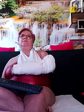 QueenPammy1 online show from March 8, 1:36 pm