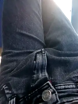 Snapshot of rickyxxxvvv chatting on October 10, 12:48 pm rickyxxxvvv online show from October 10, 12:48 pm