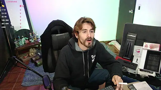 Aaron malikk online show from October 24, 1:57 am