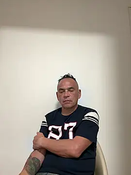 mateocali25 online show from May 28, 9:12 pm