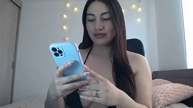 Snapshot of nalafoster chatting on June 14, 3:14 pm nalafoster online show from June 14, 3:14 pm
