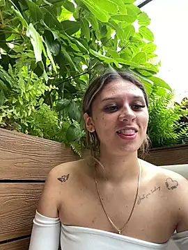 Snapshot of aliisonn__parker26 chatting on March 22, 5:41 pm aliisonn parker26 online show from March 22, 5:41 pm